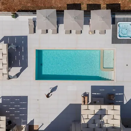 Villa Atyfia - With Private Heated Pool Prinés